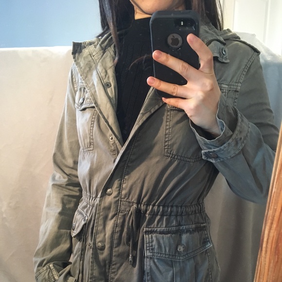 Aritzia Gray Jacket - Picture 7 of 9